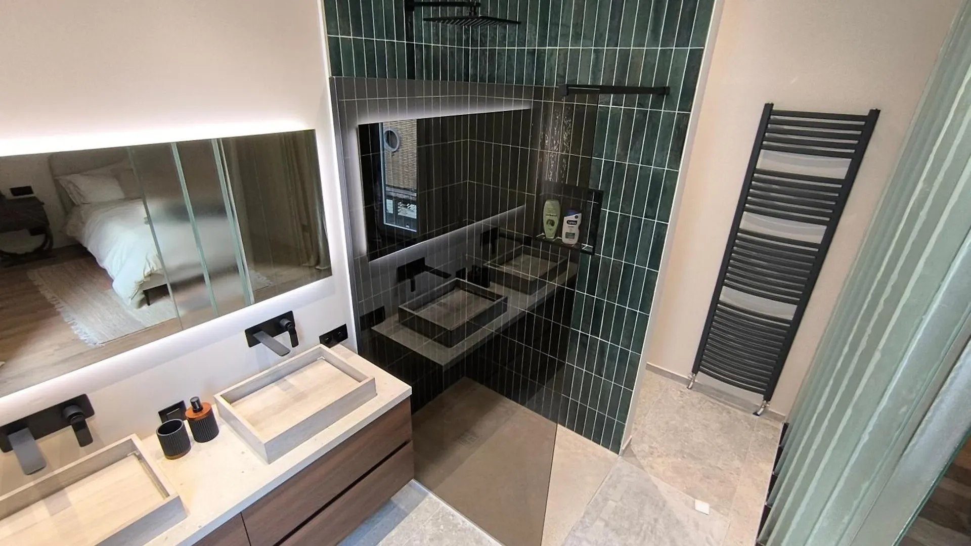 Stunning Riverview Apartment Antwerp Belgium